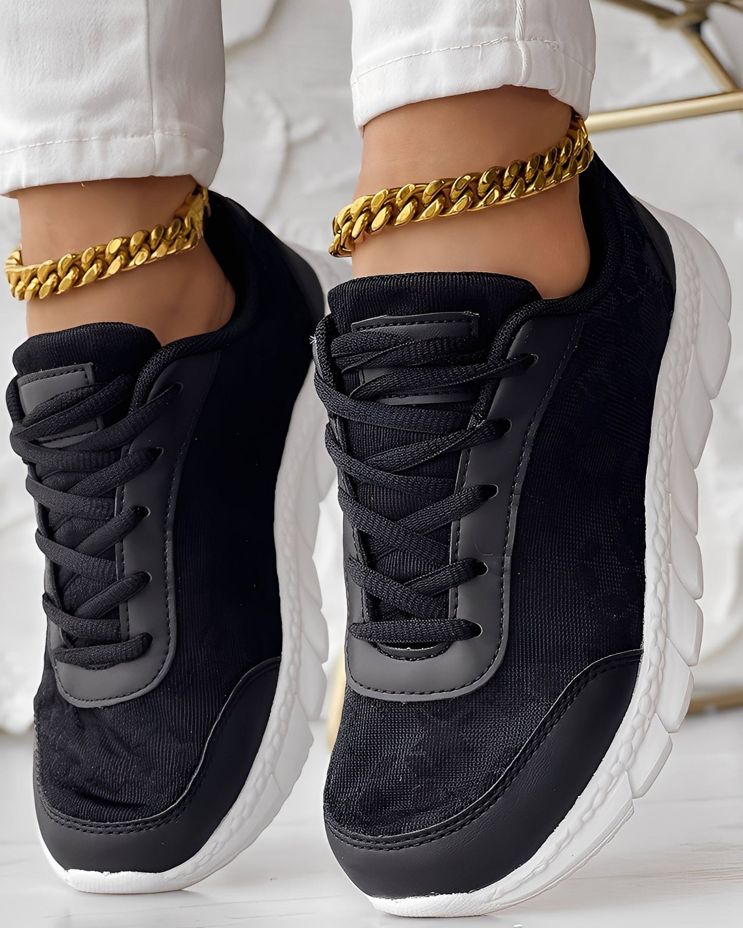 Elisabeth - Pantofi sport confortabili, care lasă piciorul să respire, cu model floral pentru femei