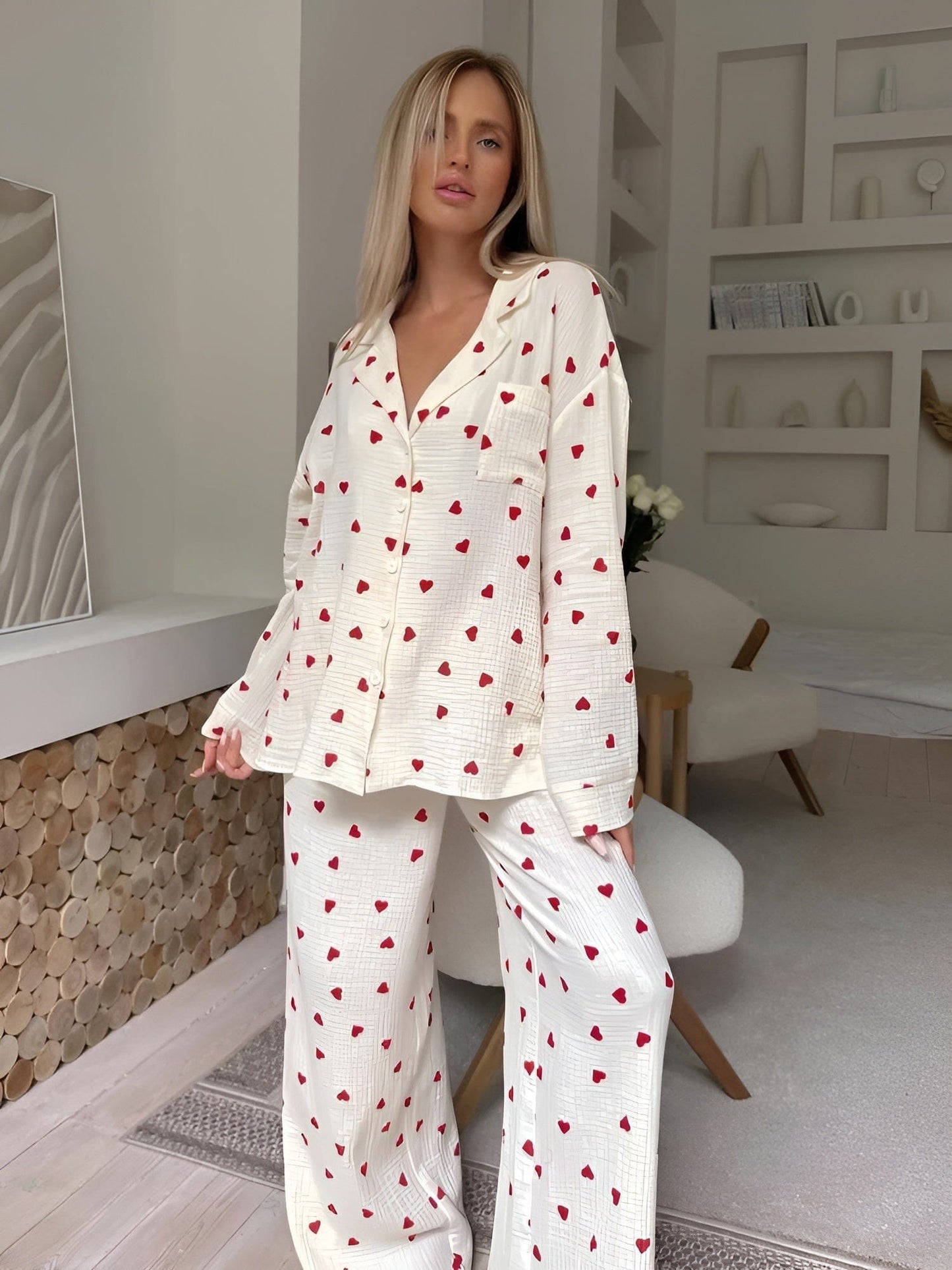 Lola – Pijama elegant cu motive inimă
