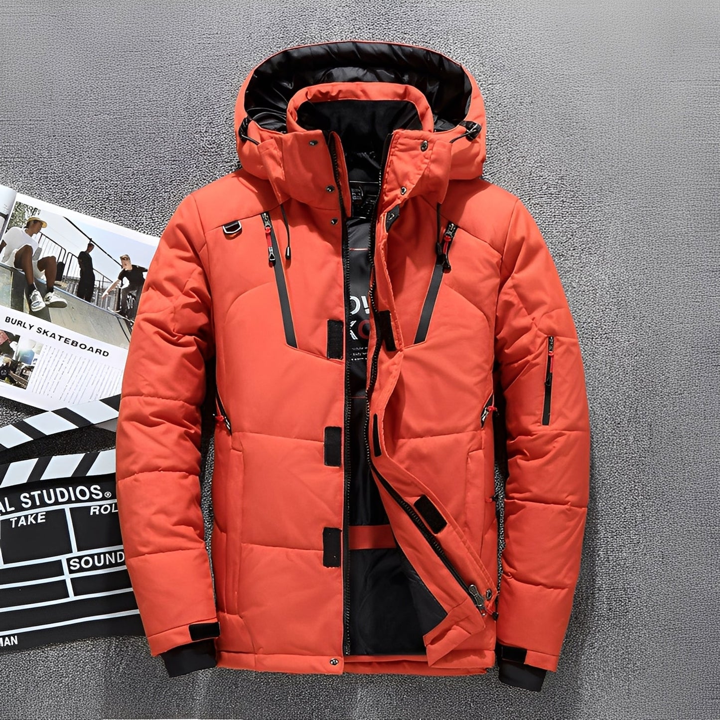 Damian - Stylová bunda s kapucí a několika kapsami pro muže