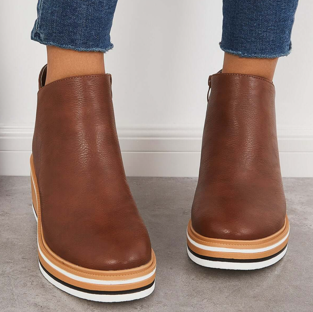 Mari Stella – Cizme elegante din piele cu cusături decorative