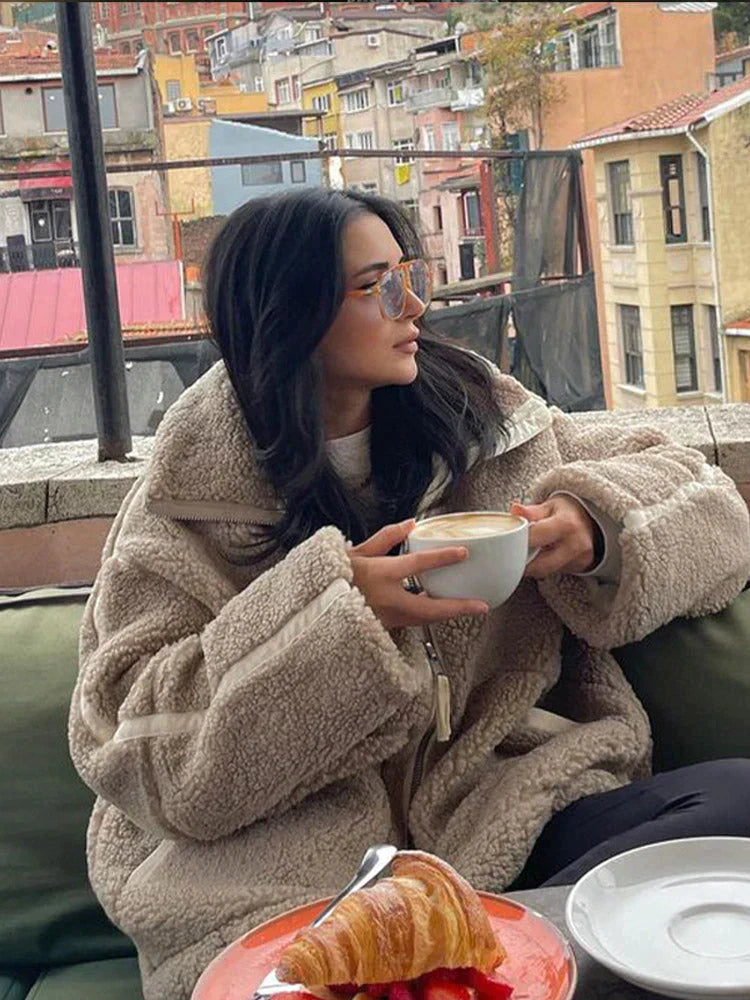 Daria – Palton Teddy Oversize