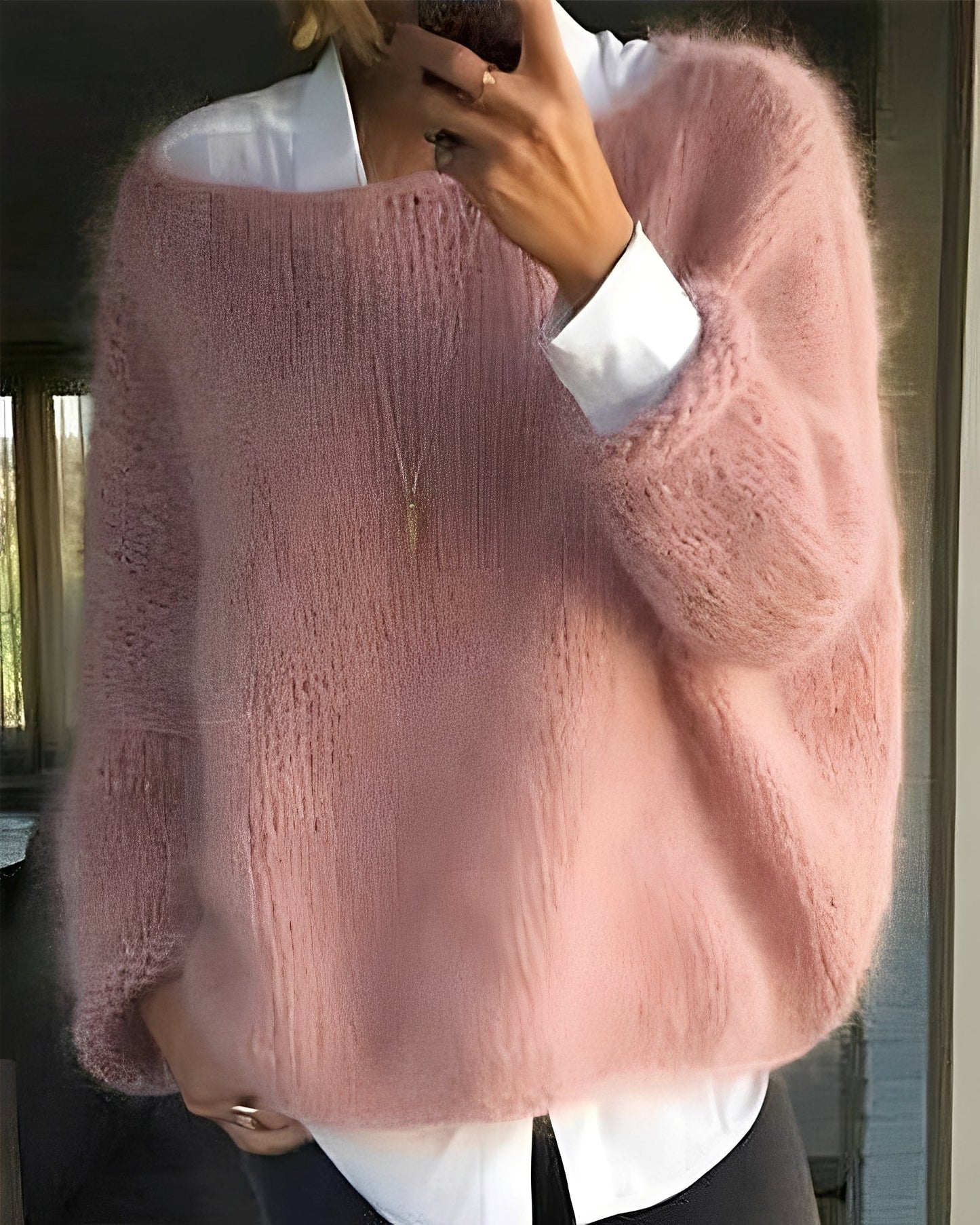 Sarah – Pulover Colorat cu Guler Rotund